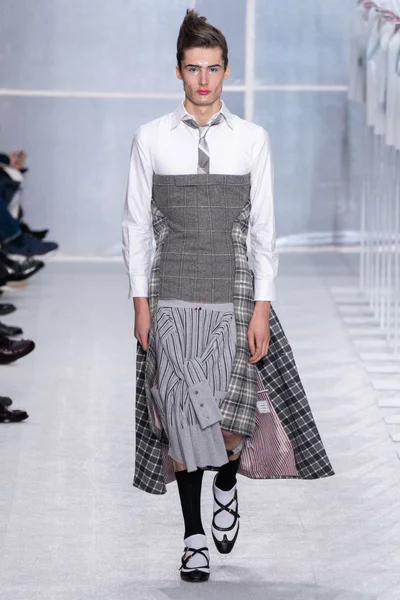 Look 8